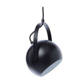 Метална окачена лампа с дръжка BALL 1354 65001 - черен I Мебели VOX