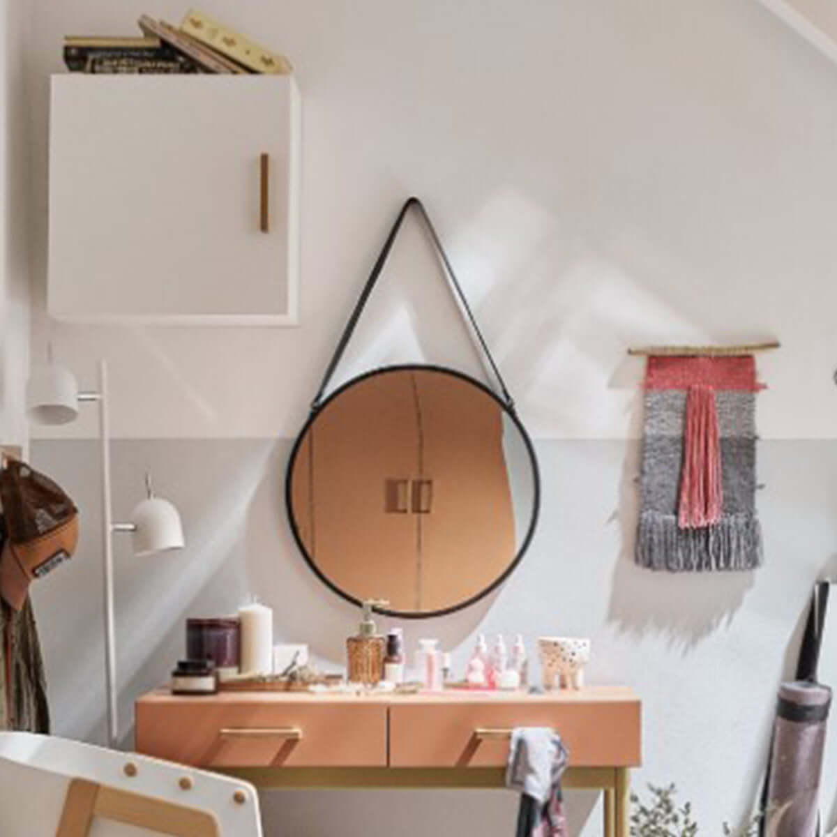 Метално огледало за окачване кръгло HANG II YBRT010-1 - черен | Мебели VOX