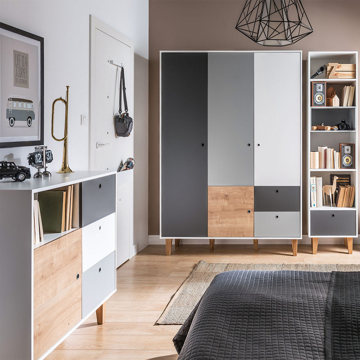 Скрин CONCEPT II на VOX Полша от Мебели VOX