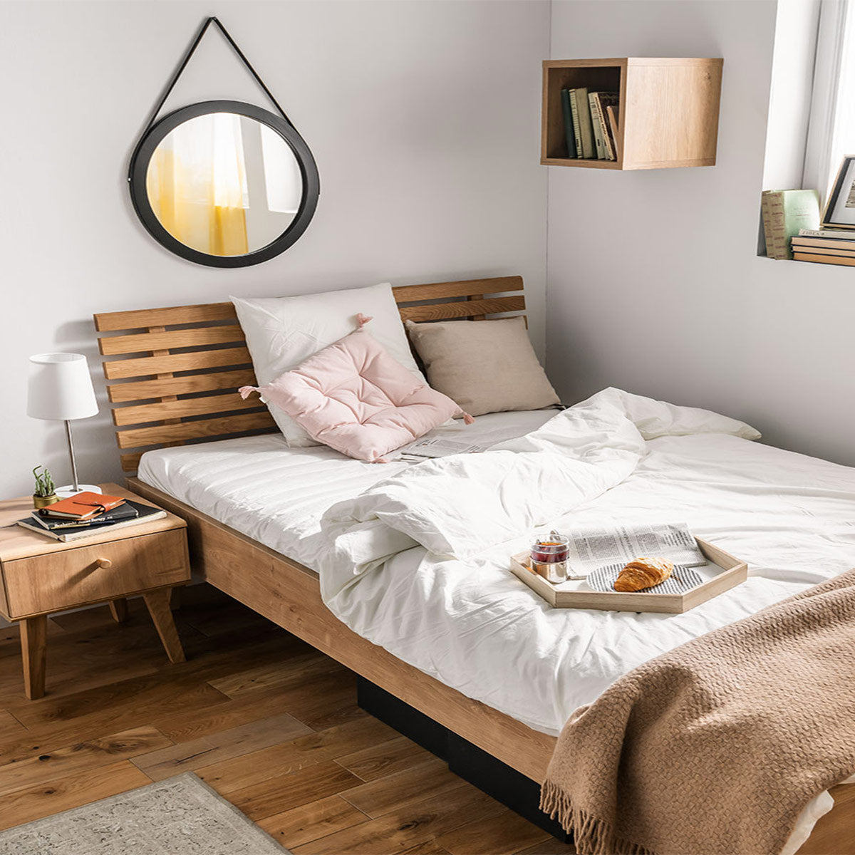 Спалня с панелна табла NATURE | Мебели VOX