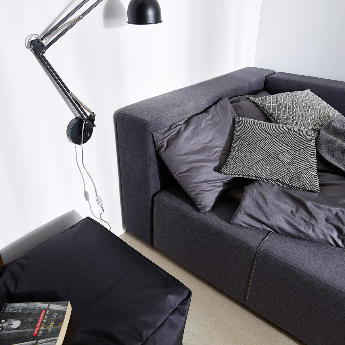 Тапицирано легло RELI | Мебели VOX