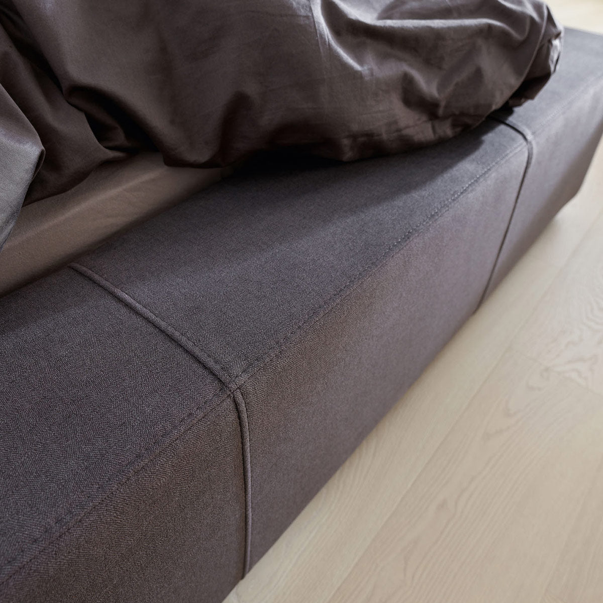 Тапицирано легло RELI | Мебели VOX