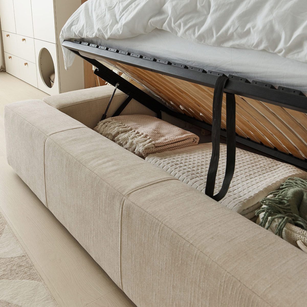 Тапицирано легло RELI | Мебели VOX