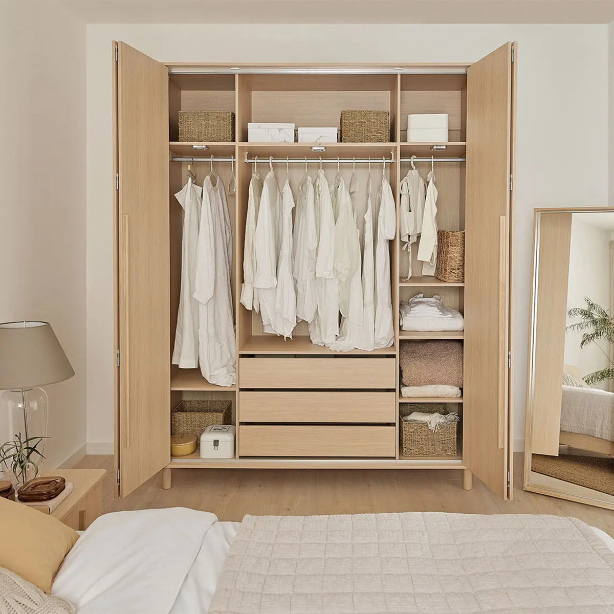 Спален комплект OMM | Мебели VOX